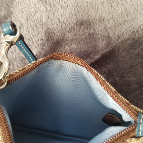 Authentic gently used Coach wristlet - Picture 8 of 8